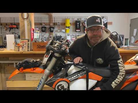 Giant Loop Buckin' Roll Tank Bag - Black AUSTRALIA